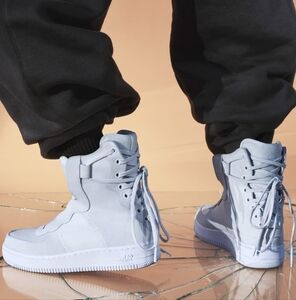 NIKE WOMEN AIR FORCE 1 REBEL XX THE 1 REIMAGINED SIZE 9 WHITE HIGH TOPS LIMITED